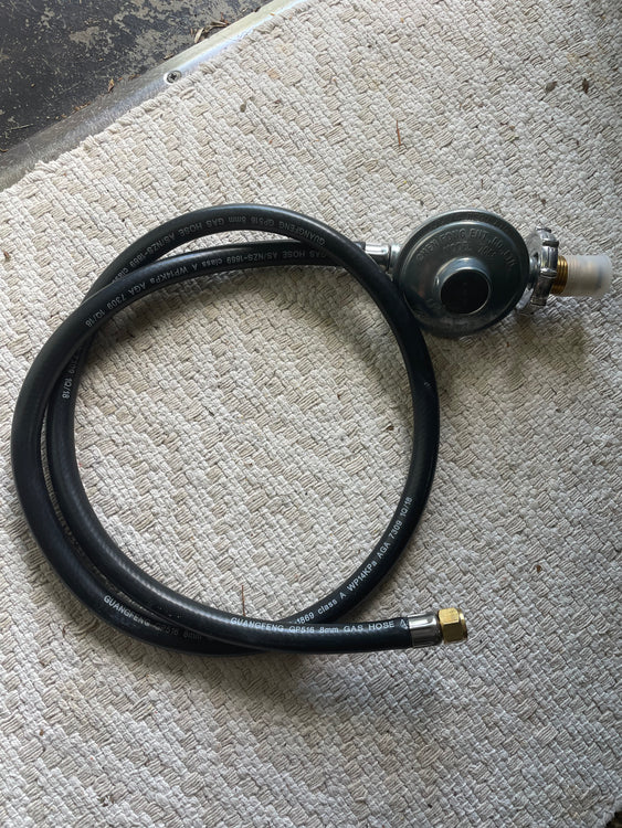 BBQ Gas Hose Regulator SAE Female flare connector Hose 1.34m LPG AGA Approved